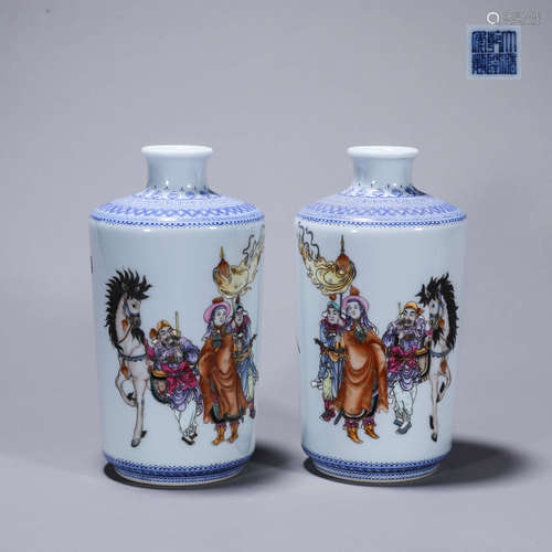 A pair of enamel figure porcelain jars