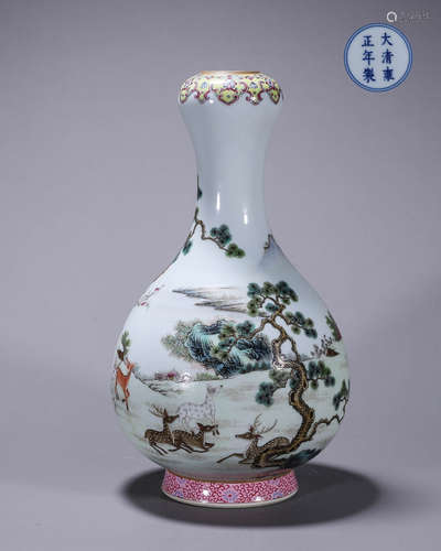 A famille rose deer porcelain vase