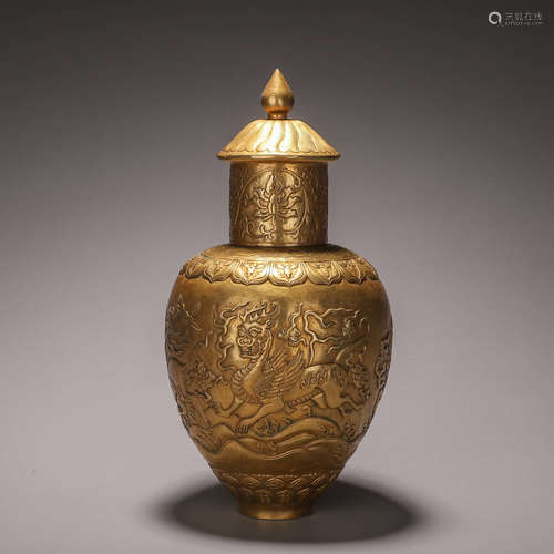 A qilin patterned gilding copper covered jar