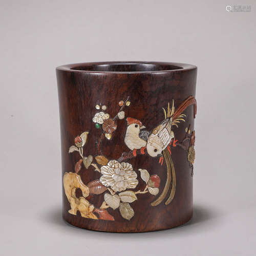 A fragrant rosewood gem-inlaid brush pot