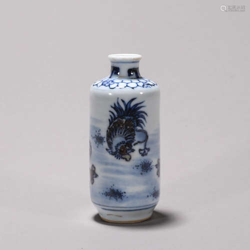 A blue and white rooster porcelain snuff bottle