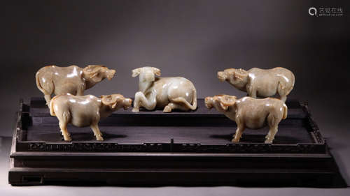 5 Hetian  jade cattle ornaments