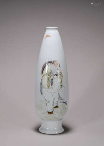 A famille rose figure porcelain vase