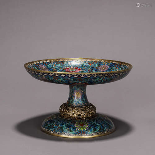 A flower patterned cloisonne plate