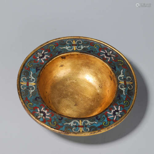 A flower patterned cloisonne basin