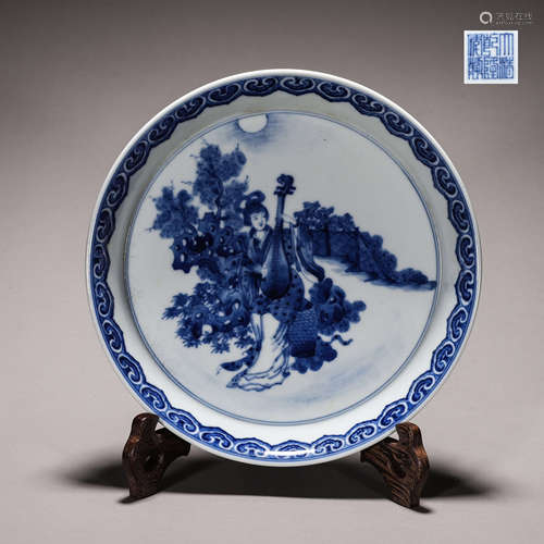 A blue and white figure porcelain plate