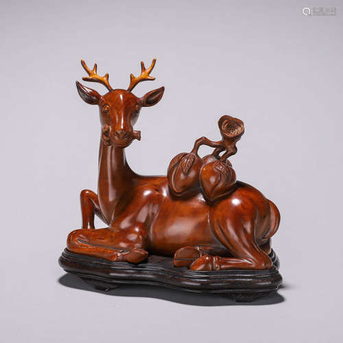 A fragrant rosewood carved deer ornament