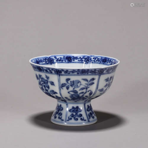 A blue and white flower porcelain cup