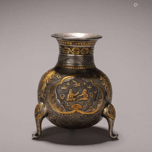 A figure patterned gilding copper pot