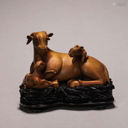 A sandalwood sheep ornament