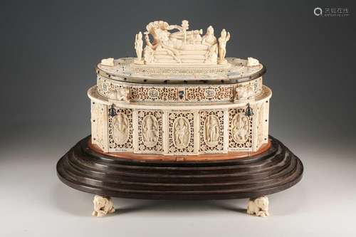 An impressive Indian ivory casket