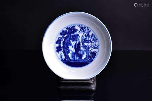 A Chinese blue & white deep saucer dish