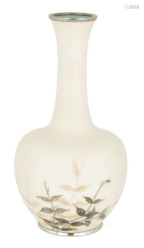 Un vase cloisonné par Yukio Tamura, début du 20ème siècle, d...