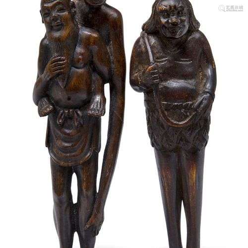 Deux netsuke en bois japonais, début du 20e siècle, l'un scu...