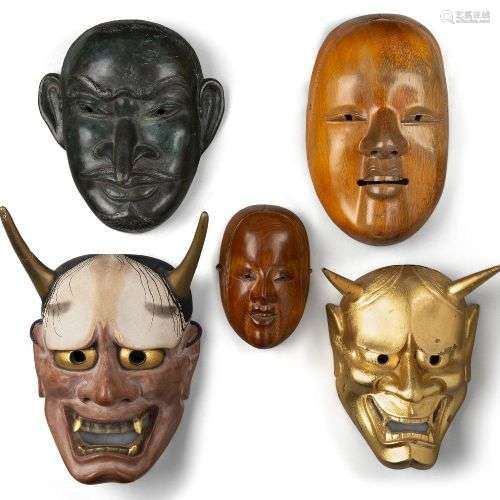 Une collection de masques japonais de Nô, 20e siècle, deux m...