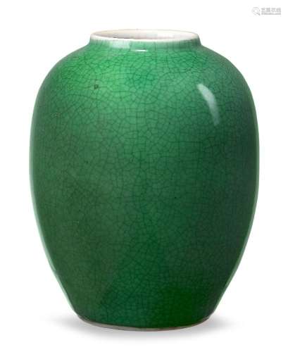 Jarre en porcelaine chinoise monochrome vert pomme à glaçure...