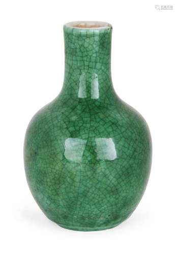 Vase en porcelaine chinoise monochrome vert pomme à glaçure ...