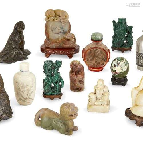 Un groupe d'objets chinois et japonais, 18ème - début 20ème ...