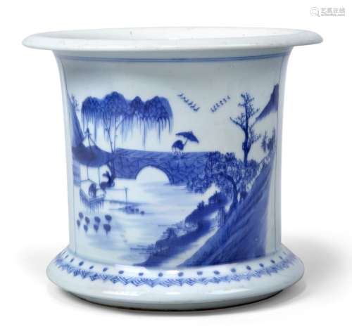 Jardiniere en porcelaine chinoise bleue et blanche, période ...