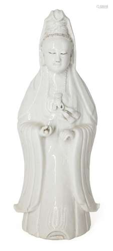 Figure de Guanyin en porcelaine de Dehua, 19e siècle, modéli...