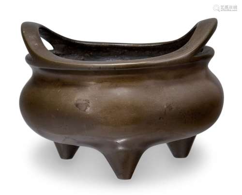 Encensoir tripode chinois en bronze à bombe, 18e/19e siècle,...
