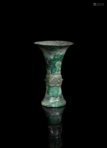 A fine Chinese bronze ritual wine vessel Shang Dynasty