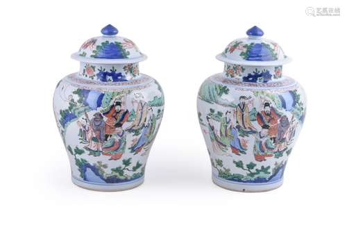 A pair of Wucai vases and covers