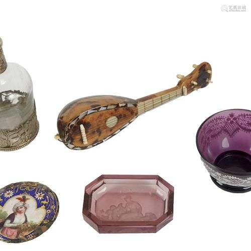 Lot d’objets de vitrine