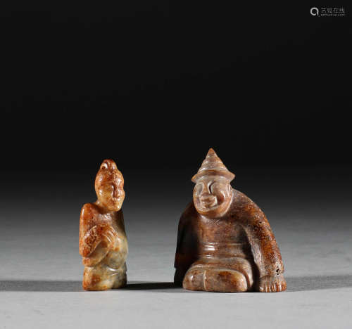 In the Han Dynasty, a pair of Hetian jade Figurines