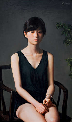 张飞（b.1980） 2015年作 坐在椅子上的女孩 布面油画
