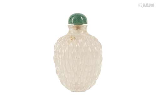 A CHINESE ROCK CRYSTAL SNUFF BOTTLE.