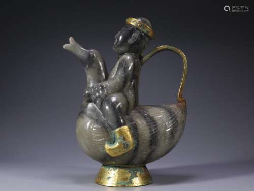 PARTIAL GOLD-FILED JADE CARVING ITEM OF DUCK & MAN