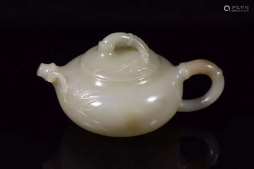 CREAMY JADE CARVING OF BAMBOO RELIEFED TEAPOT