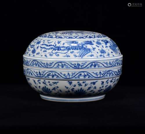 BLUE AND WHITE PHOENIX AND FLORAL TRINKET BOX