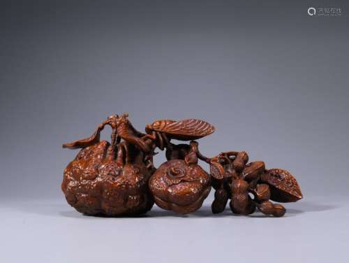 BOXWOOD CARVING PIECE OF FRUITS AND CICADA