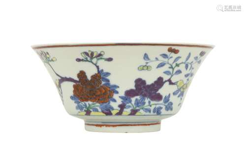 A CHINESE WUCAI 'BLOSSOMS' BOWL.