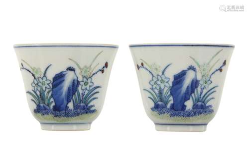 A PAIR OF CHINESE DOUCAI CUPS.