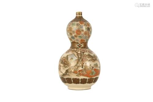 A SATSUMA DOUBLE-GOURD VASE.