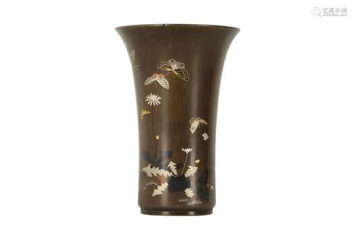 A JAPANESE BRONZE INLAID BEAKER.