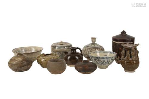 A GROUP OF SOUTH-EAST ASIAN CERAMICS.