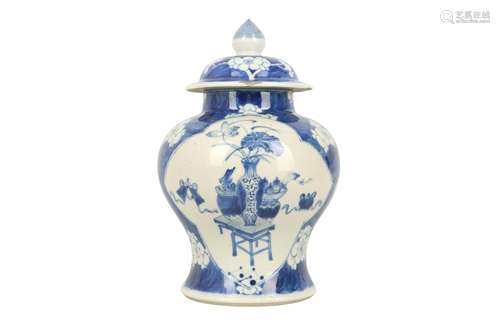 A CHINESE BLUE AND WHITE BALUSTER VASE AND COVER.