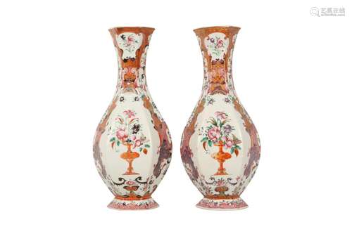 A PAIR OF CHINESE MANDARIN PALETTE HEXAGONAL-SECTION VASES.