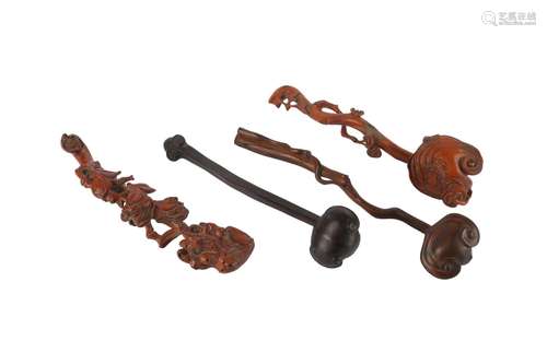 FOUR CHINESE WOOD RUYI SCEPTRES.