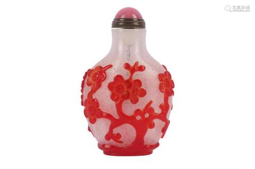 A CHINESE RED-OVERLAY 'PRUNUS' SNUFF BOTTLE.