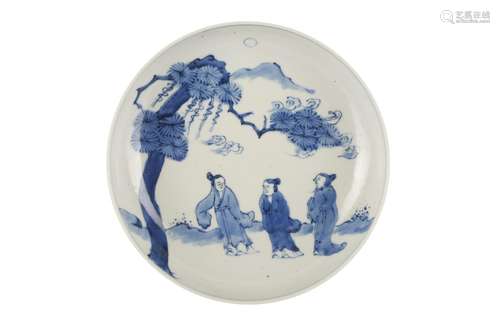 A CHINESE BLUE AND WHITE FIGURATIVE DISH.