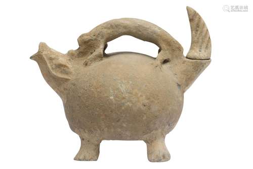 A CHINESE POTTERY EWER OF ZOOMORPHIC FORM.