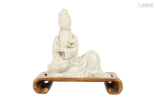 A CHINESE BLANC-DE-CHINE FIGURE OF GUANYIN.