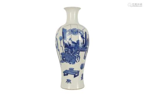 A CHINESE BLUE AND WHITE BALUSTER 'LADIES' VASE.