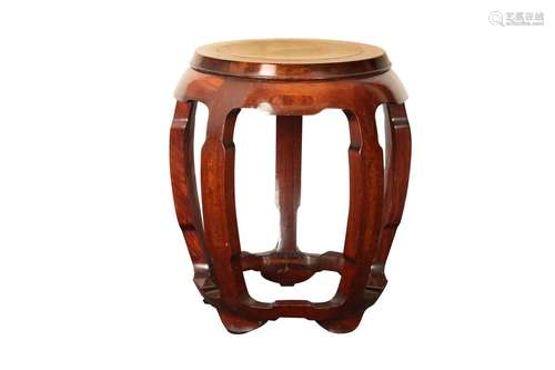 A CHINESE WOOD BARREL STOOL.