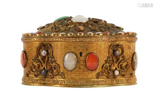 A GILT-METAL AND HARDSTONE-EMBELLISHED BOX AND COVER.